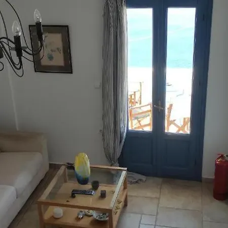 Hotel Asvestoti Maisonettes Blue House 3*