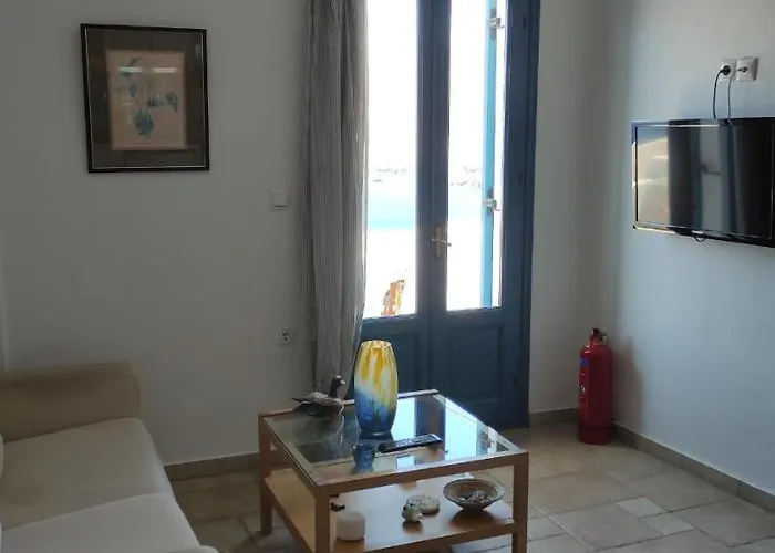 ホテル Asvestoti Maisonettes Blue House Astypálaia