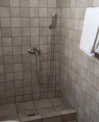 Asvestoti Maisonettes Blue House